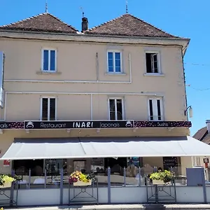 https://le-sakura.hotels-rhonealpes.com